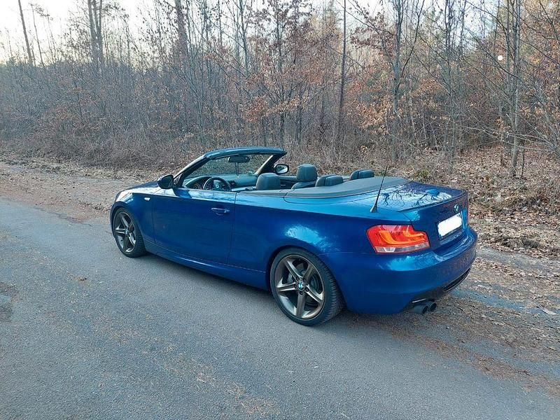 Gebraucht BMW 135 Cabriolet Performance 306 PS (225 kW) 2012 Blau Cabrio