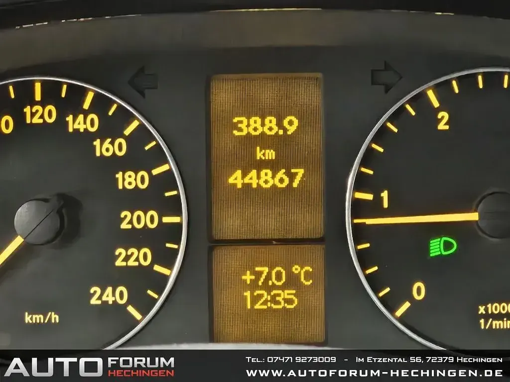 Używany Mercedes A160 82 KM (60 kW) 2012 Szary Sedan/Limuzyna