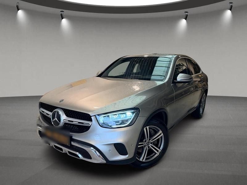 Gebraucht Mercedes GLC200 163 PS (119 kW) 2020 Silber SUV