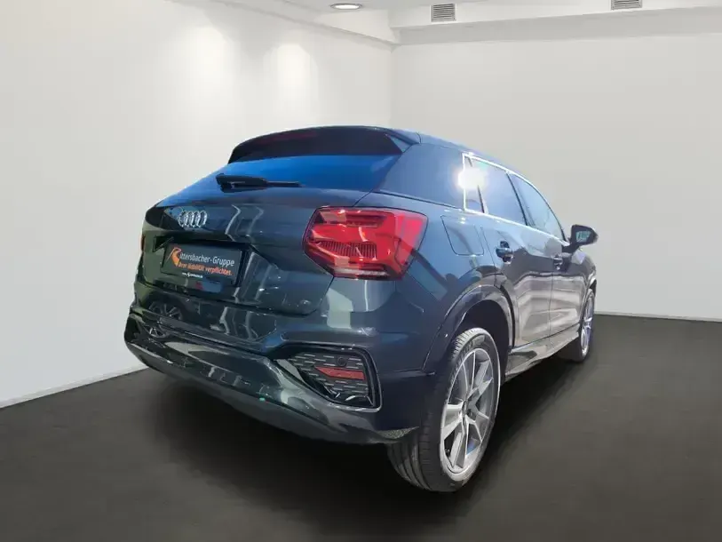 Second-hand Audi Q2 Advanced Plus 110 CP (80 kW) 2022 Gri SUV