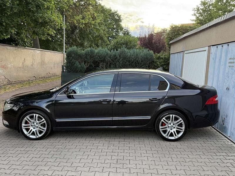 Gebraucht Skoda Superb Elegance 170 PS (125 kW) 2009 Schwarz Limousine