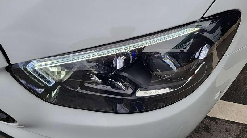 Gebraucht Mercedes E220 Edition 194 PS (142 kW) 2023 Cabrio