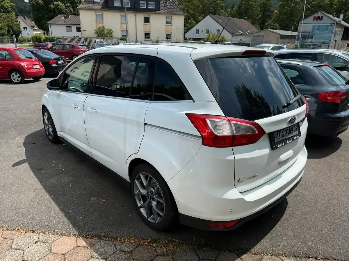 Gebraucht Ford Grand C-Max Titanium 163 PS (119 kW) 2012 Weiß Van / Kleinbus