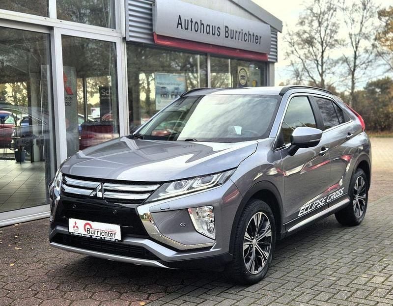 Grau Gebraucht 2018 Mitsubishi Eclipse Cross Edition SUV | 15.890 € (Fairer Preis) - Bild 1/4