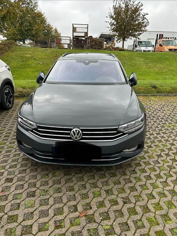 Gebraucht VW Passat Business 150 PS (110 kW) 2019 Grau Kombi