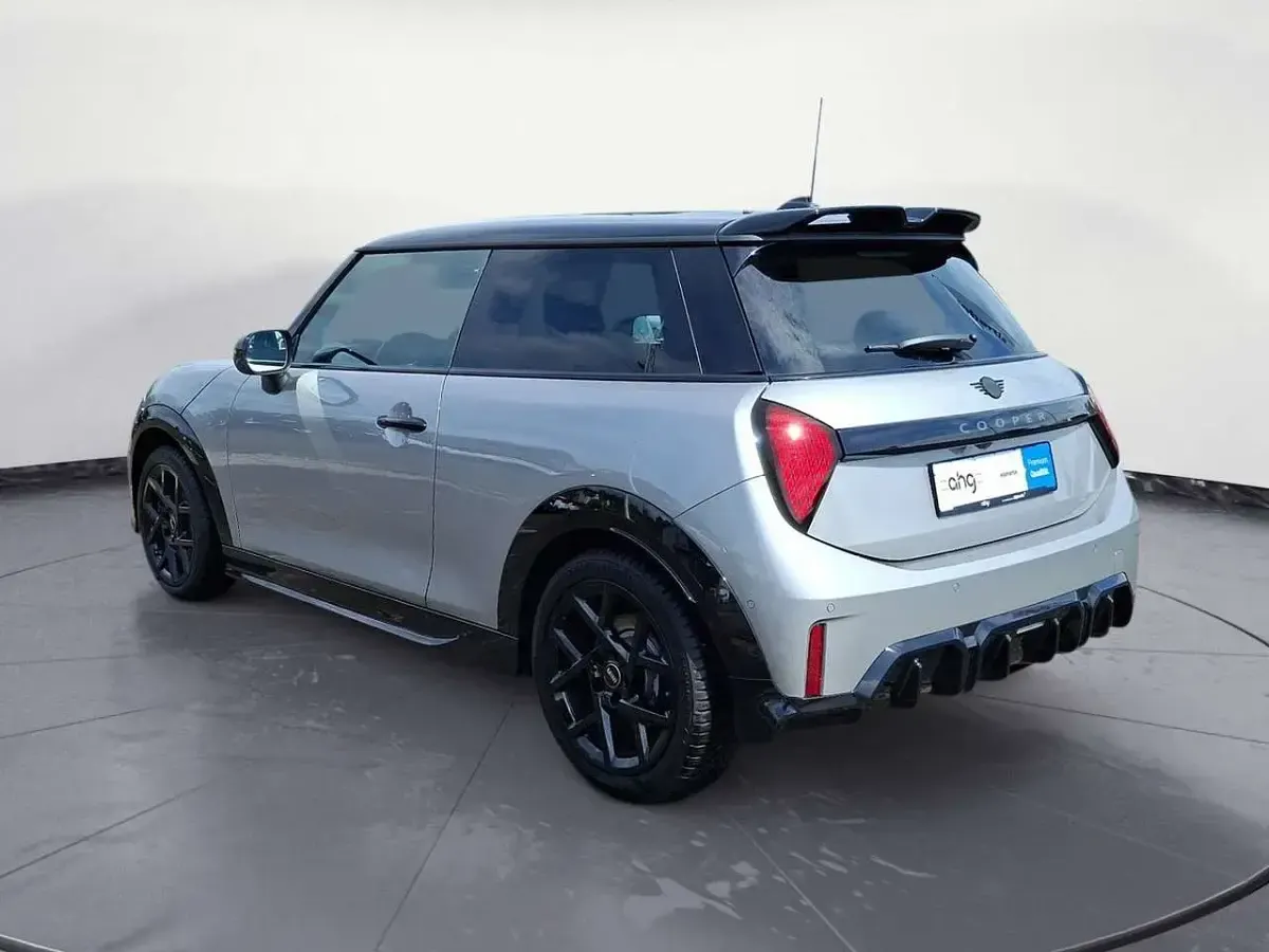 Gebraucht Mini John Cooper Works 156 PS (114 kW) 2025 Silber Kleinwagen