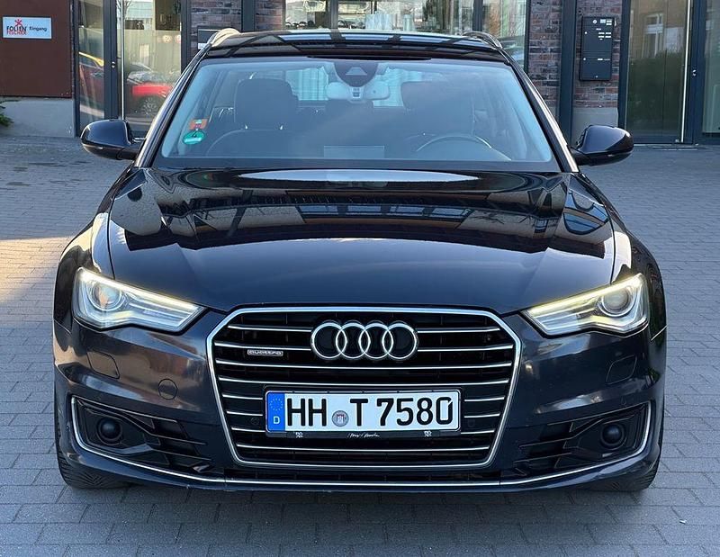 Usado Audi A6 218 HP (160 kW) 2015 Azul Carrinha