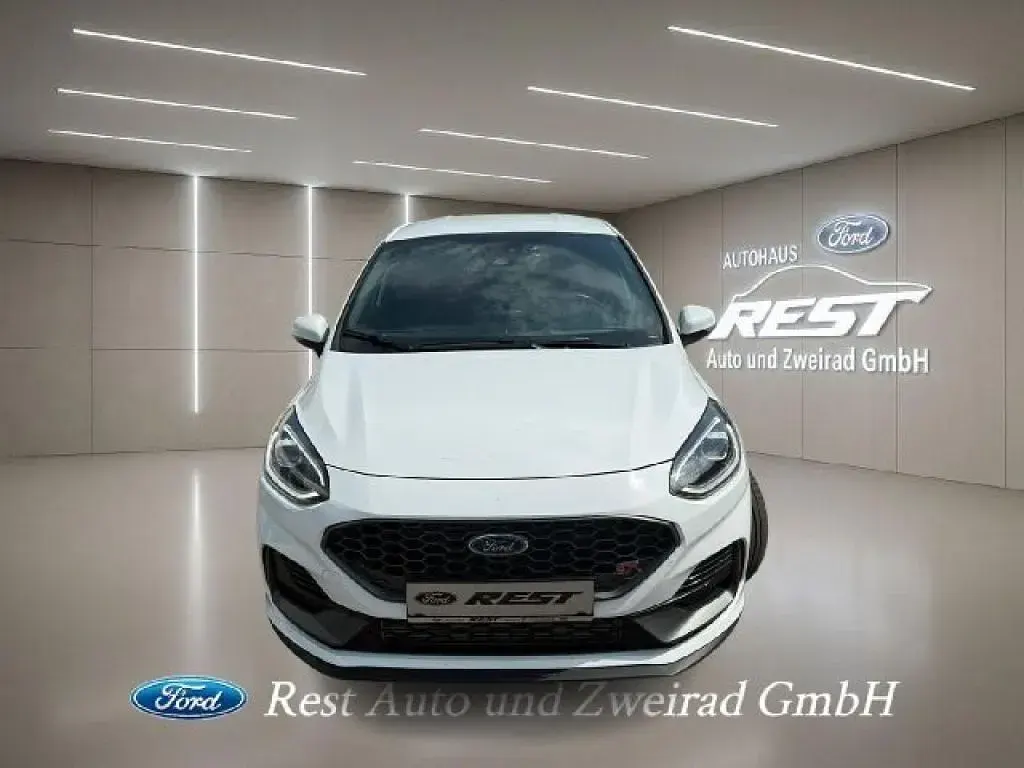 Gebraucht Ford Fiesta ST 200 PS (147 kW) 2023 Frostweiß Kleinwagen