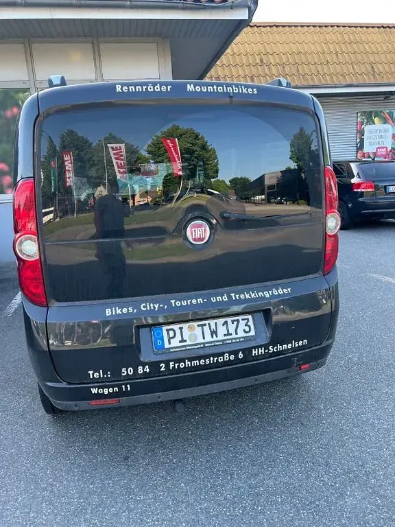 Gebraucht Fiat Doblò 135 PS (99 kW) 2014 Schwarz Van / Kleinbus