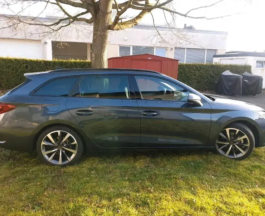 Gebraucht Cupra Leon 149 PS (109 kW) 2023 Andere farben Kombi