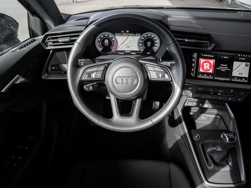 Gebraucht Audi A3 Basis 150 PS (110 kW) 2022 Grau Limousine