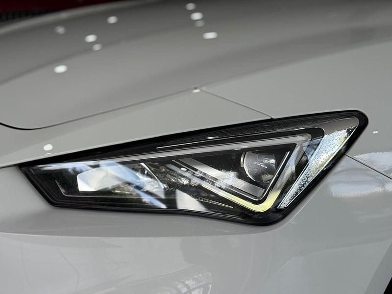 Gebraucht Seat Leon XCELLENCE 150 PS (110 kW) 2021 Weiß Kombi