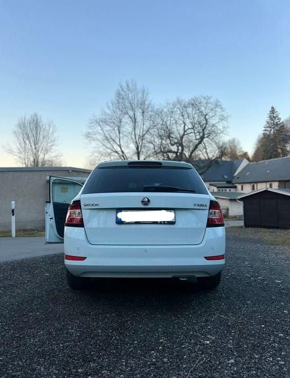 Gebraucht Skoda Fabia Ambition 75 PS (55 kW) 2018 Weiß Kombi