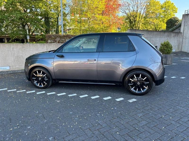 Second-hand Honda e Advance 113 kW (154 CP) 2020 Gri Hatchback