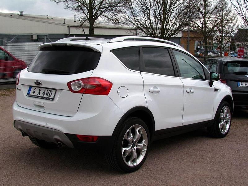 Gebraucht Ford Kuga Titanium 163 PS (119 kW) 2012 Weiß SUV