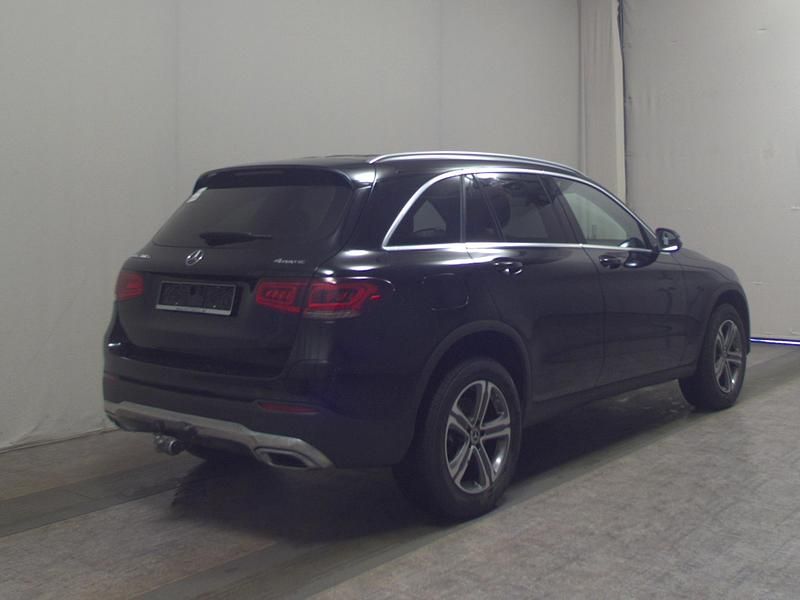 Gebraucht Mercedes GLC300e 320 PS (235 kW) 2021 Schwarz SUV