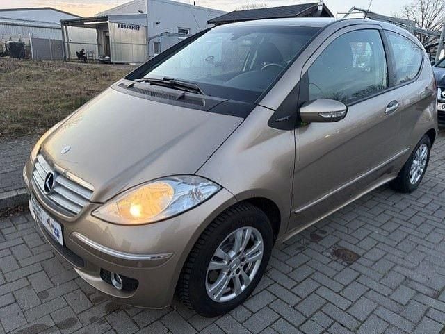 Gebraucht Mercedes A150 95 PS (69 kW) 2005 Gold Kleinwagen