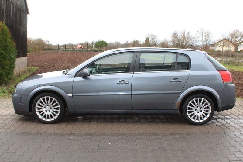 Gebraucht Opel Signum Edition 150 PS (110 kW) 2005 Grau Kleinwagen