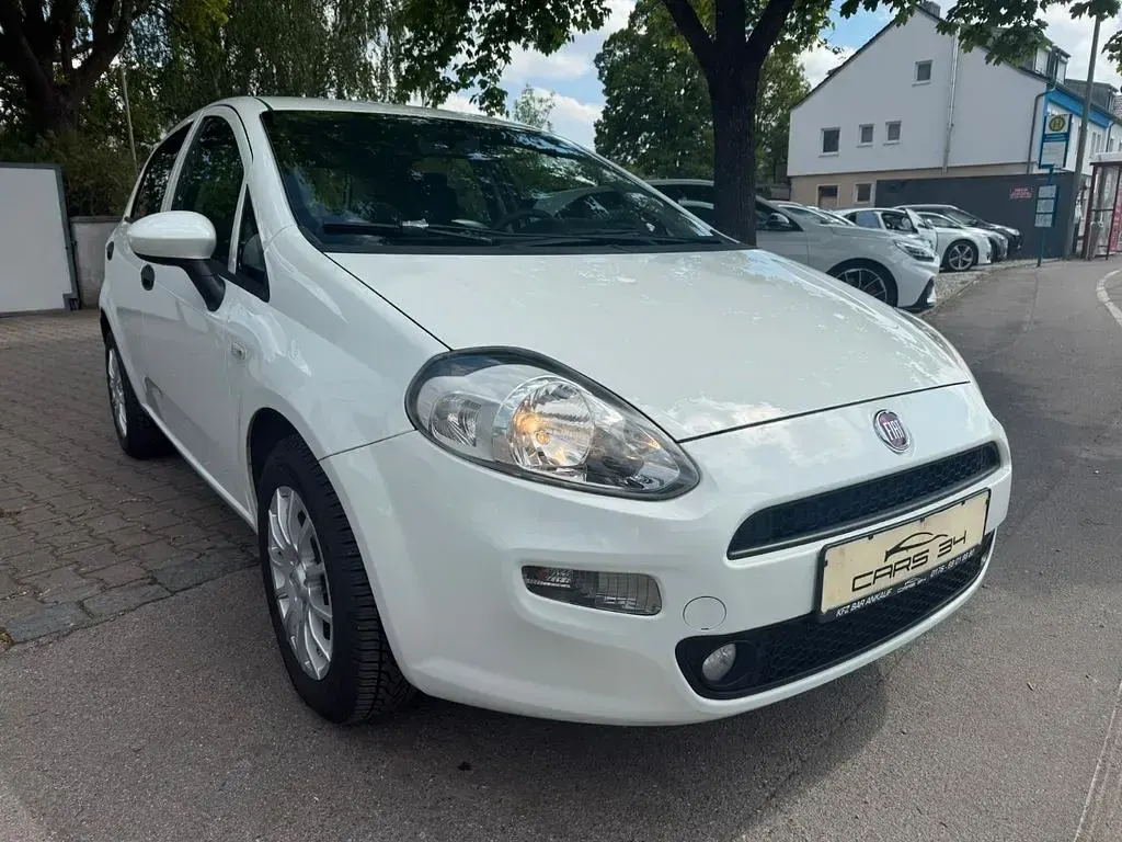 Gebraucht Fiat Punto Mystyle 69 PS (50 kW) 2016 Weiß Kleinwagen