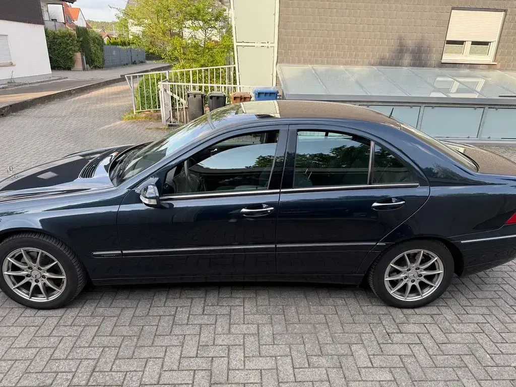 Brugt Mercedes C320 Elegance 218 HK (160 kW) 2003 Blå Sedan