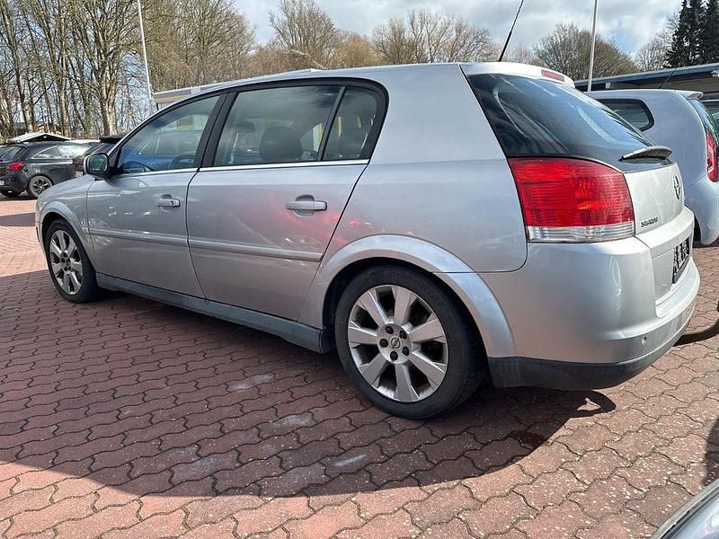 Gebraucht Opel Signum 155 PS (114 kW) 2004 Silber Kleinwagen