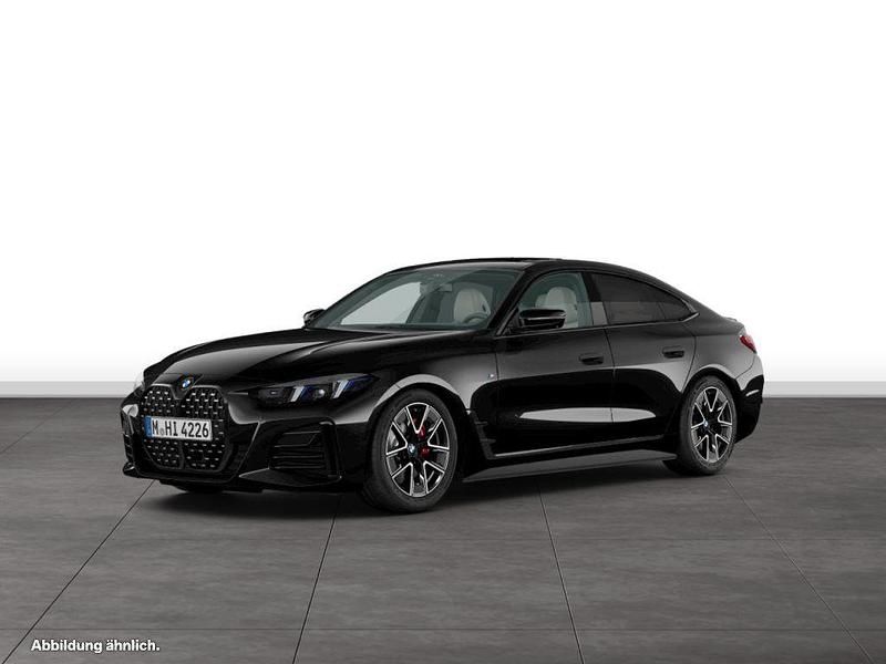 Black sapphire metallic Gebraucht 2025 BMW 430 Gran Coupé Comfort Edition Coupé | 65.224 € (Teuer) - Bild 1/3