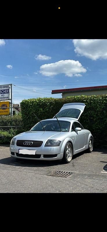 Grau Gebraucht 1999 Audi TT Coupé | 5.000 € (Teuer) - Bild 1/3