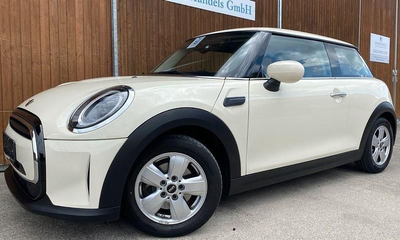 Weiß Gebraucht 2022 Mini ONE Classic Kleinwagen | 13.870 € (Superpreis) - Bild 1/4