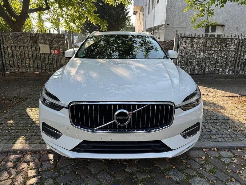 Weiß Gebraucht 2021 Volvo XC60 Inscription SUV | 26.299 € (Fairer Preis) - Bild 1/4