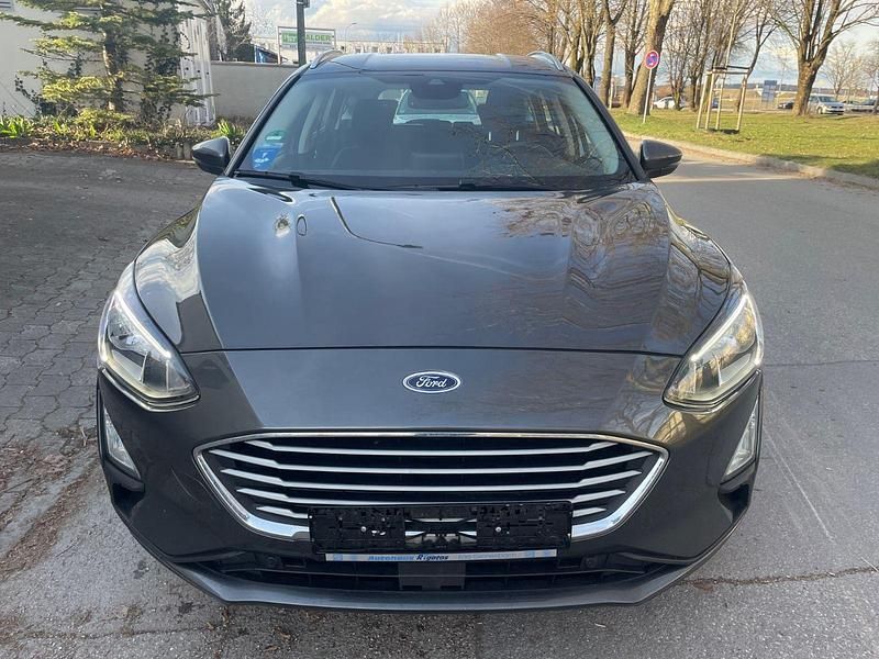Gebraucht Ford Focus Cool & Connect 120 PS (88 kW) 2021 Grau Kombi