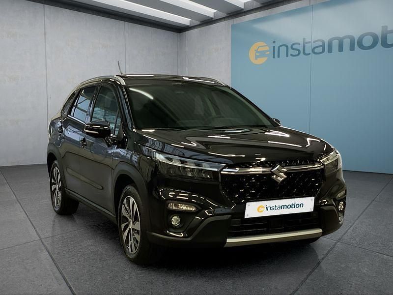 Gebraucht Suzuki SX4 102 PS (75 kW) 2024 Schwarz SUV