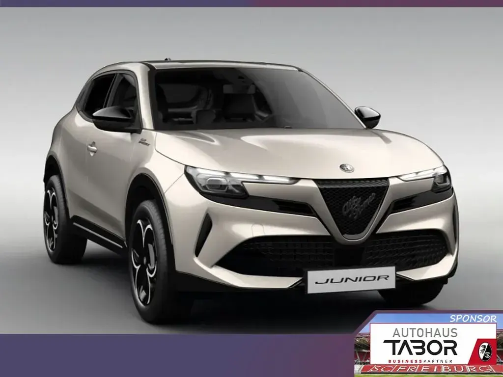 Neu Alfa Romeo Junior Edizione Speciale 145 PS (106 kW) 2026 Beige SUV