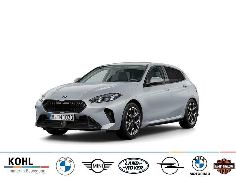 Grau Neu 2025 BMW 120 M Sport Kleinwagen | 37.729 € (Fairer Preis) - Bild 1/4