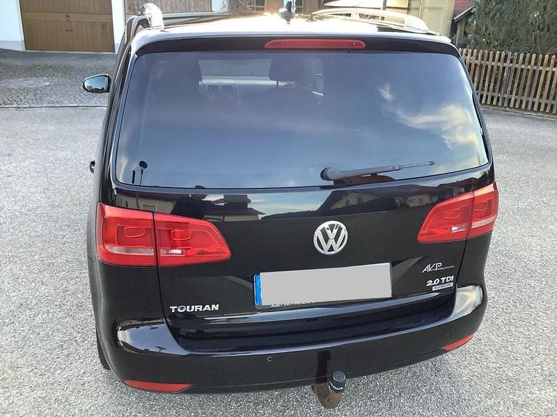 Gebraucht VW Touran Style 140 PS (102 kW) 2012 Schwarz Van / Kleinbus