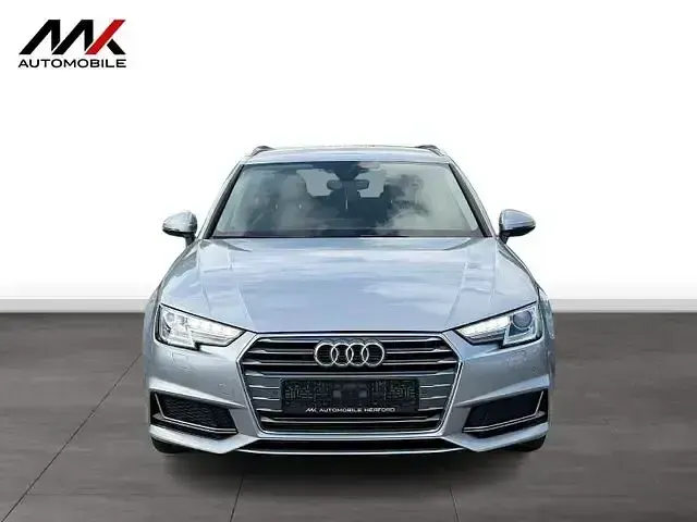 Gebraucht Audi A4 Sport 150 PS (110 kW) 2018 Silber Kombi