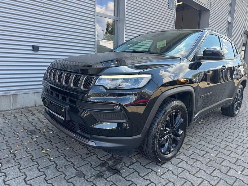 Schwarz Gebraucht 2022 Jeep Compass SUV | 24.900 € (Fairer Preis) - Bild 1/4