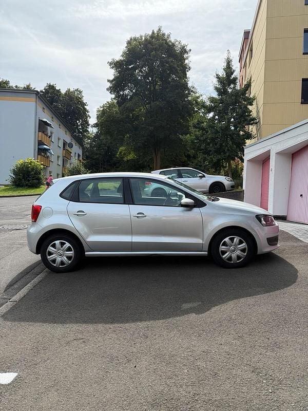 Gebraucht VW Polo 85 PS (62 kW) 2010 Silber Kleinwagen