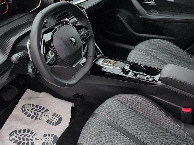 Gebraucht Peugeot 2008 Allure 136 PS (100 kW) 2025 Other SUV