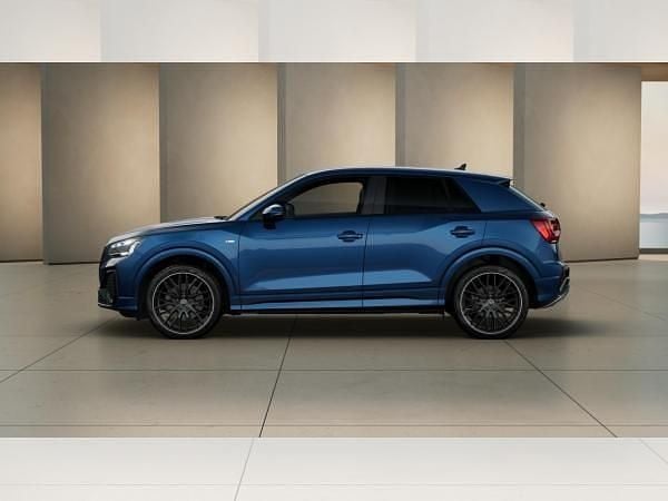 Neu Audi Q2 S-Line 150 PS (110 kW) 2025 Blau (ascariblau metallic) SUV