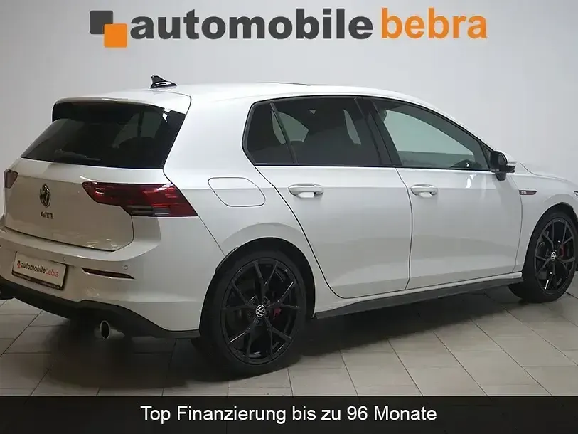 Gebraucht VW Golf VIII GTI 245 PS (180 kW) 2023 Oryxweiã Limousine