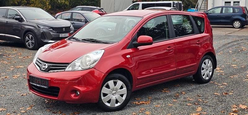 Rot Gebraucht 2009 Nissan Note Acenta Van / Kleinbus | 3.680 € (Fairer Preis) - Bild 1/4