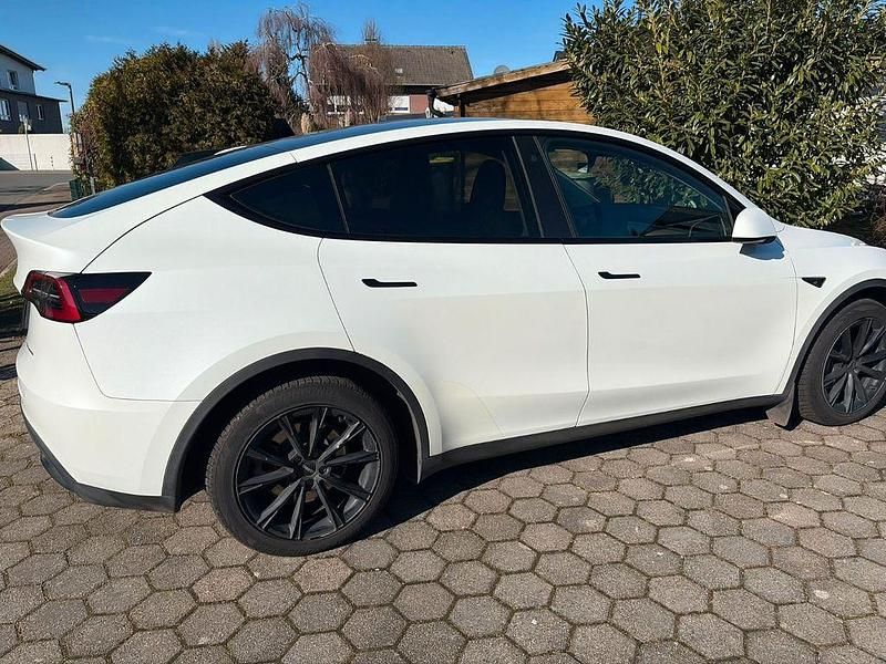 Gebraucht Tesla Model Y Long Range AWD 274 kW (373 PS) 2023 Weiß SUV