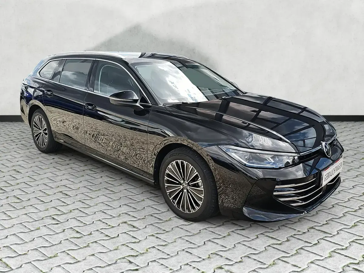 Gebraucht VW Passat Elegance 150 PS (110 kW) 2024 Kombi