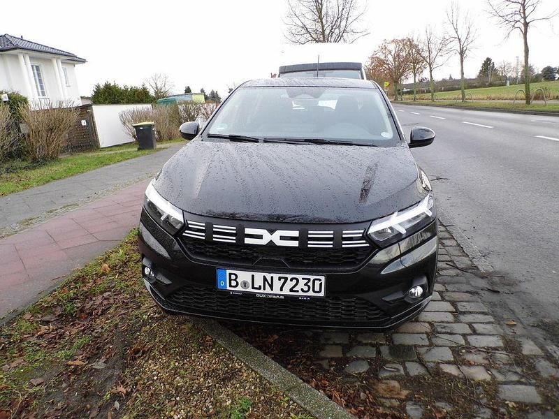 Gebraucht Dacia Sandero Expression 91 PS (66 kW) 2025 Schwarz Limousine