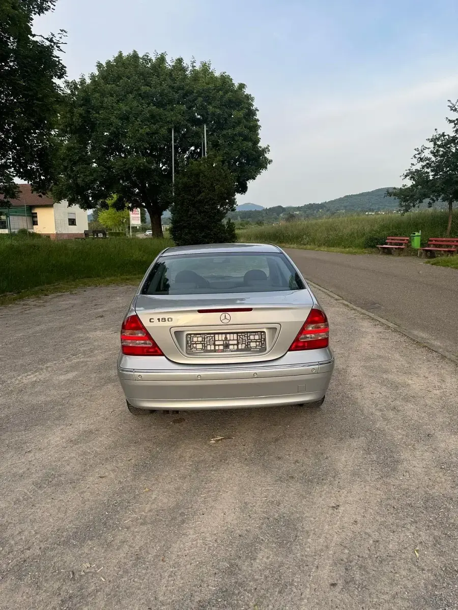 Gebraucht Mercedes C180 152 PS (111 kW) 2001 Silber Limousine