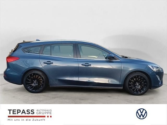 Gebraucht Ford Focus Titanium 150 PS (110 kW) 2019 Blau Kombi