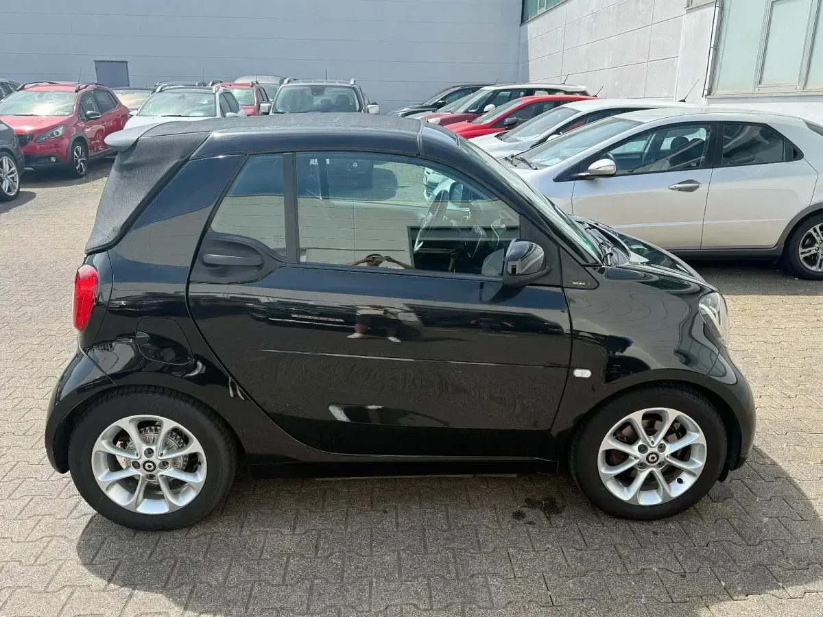 Gebraucht Smart ForTwo Cabrio 90 PS (66 kW) 2016 Nachtschwarz Cabrio