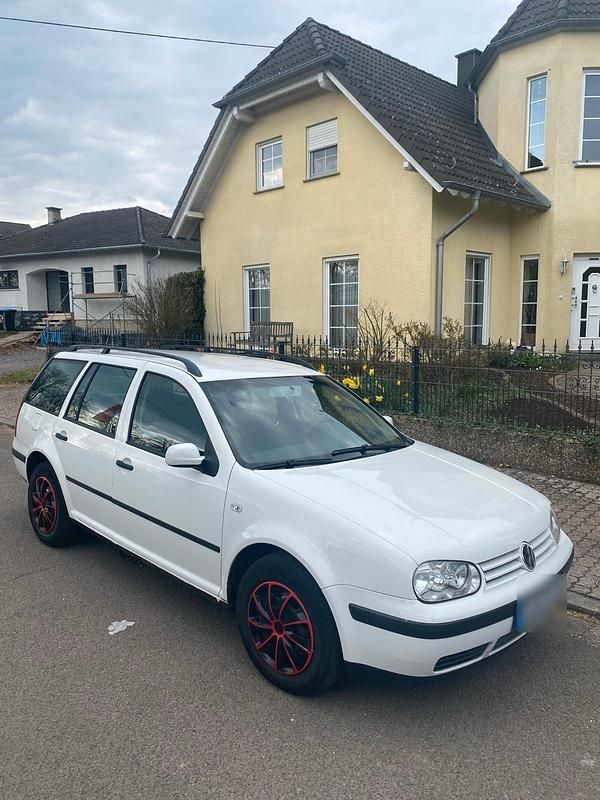 Gebraucht VW Golf IV 110 PS (80 kW) 2002 Weiß Kombi