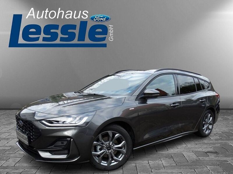 Magneticgrau (metallic) Gebraucht 2023 Ford Focus ST-Line X Kombi | 28.990 € (Teuer) - Bild 1/4