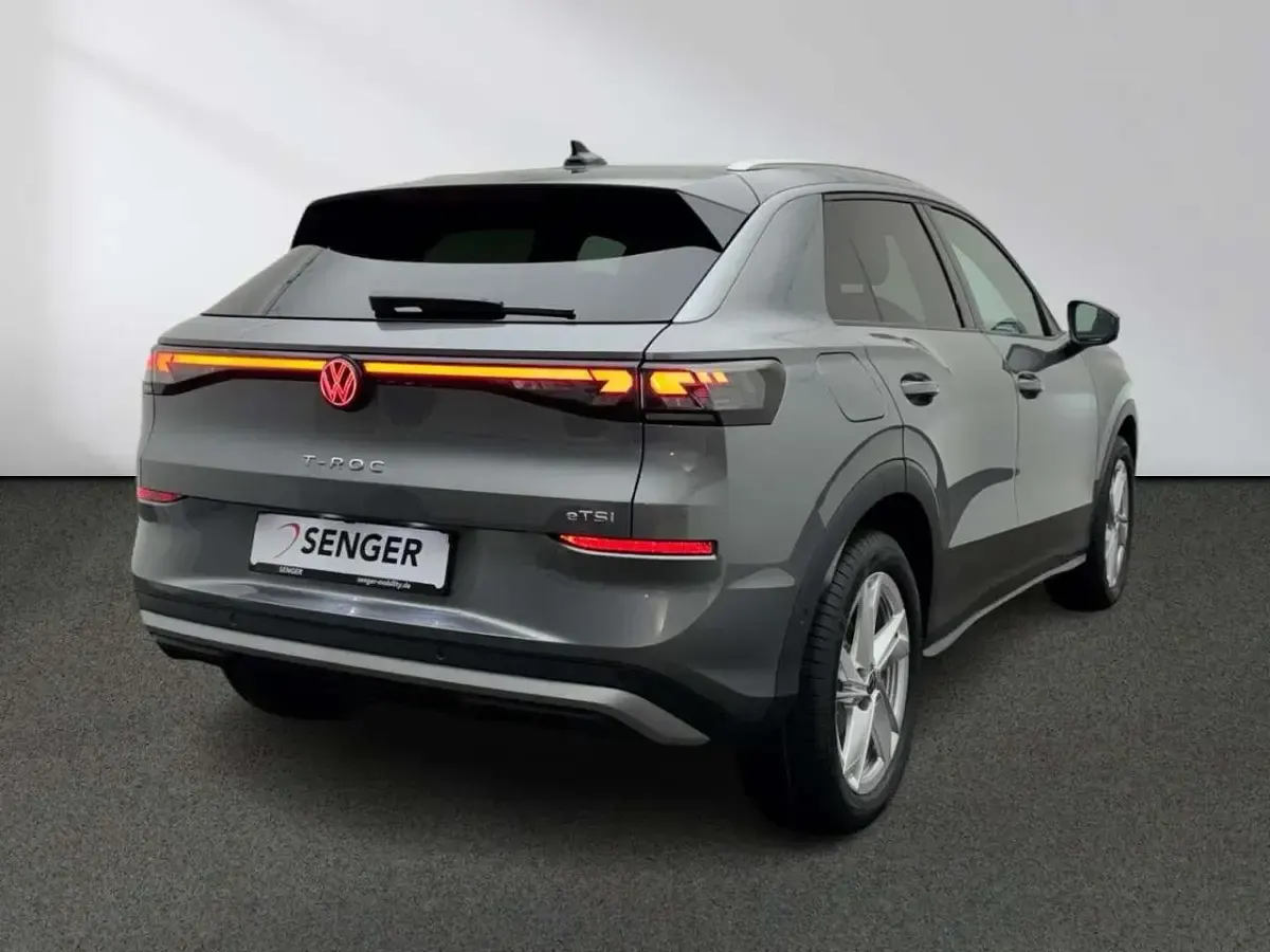 Gebraucht VW T-Roc Style 150 PS (110 kW) 2026 Grau SUV